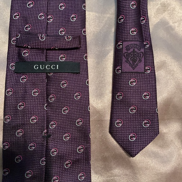 2 Gorgeous Gucci ties!! - Picture 2 of 4